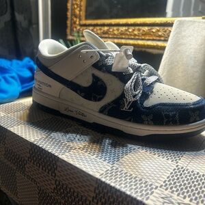 Louis Vuitton Kids Sneakers - Navy and Cream